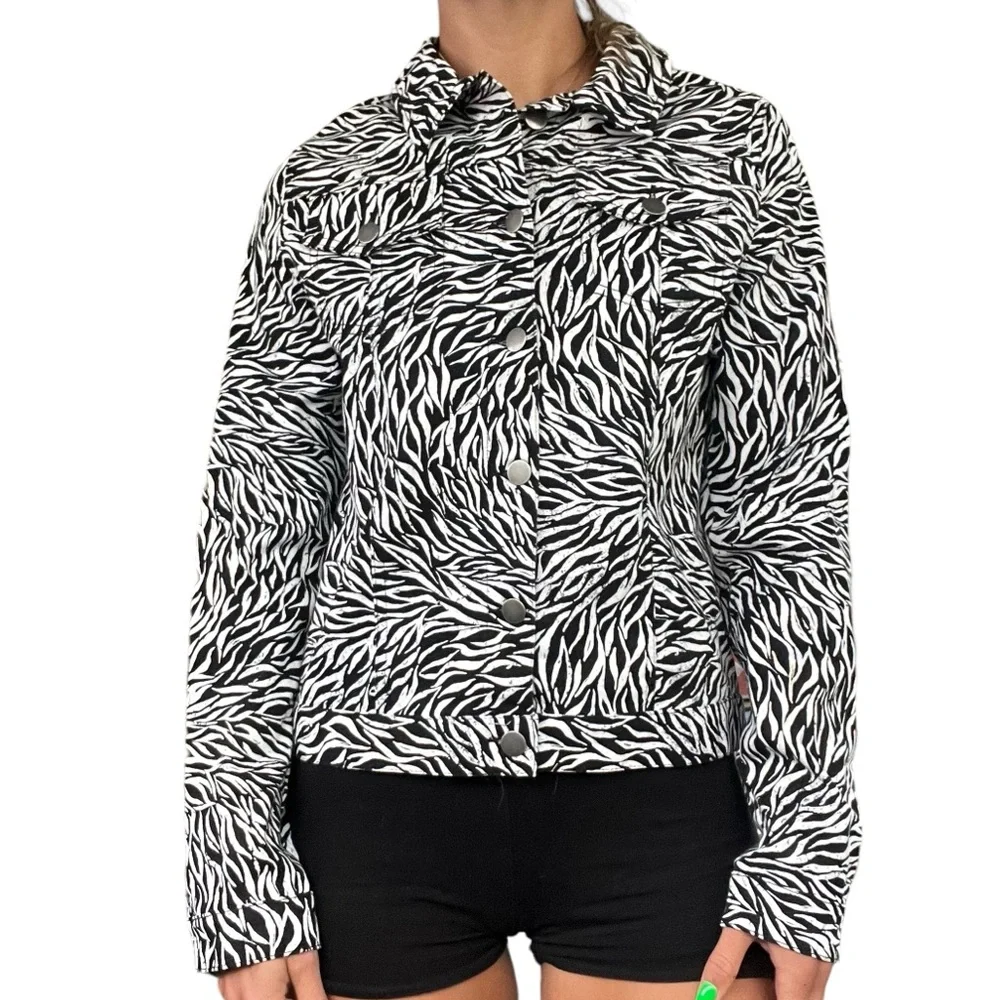 Disney D-Signed Girl’s XL Black White, Zebra Print Button Cotton Jacket #L865JC1